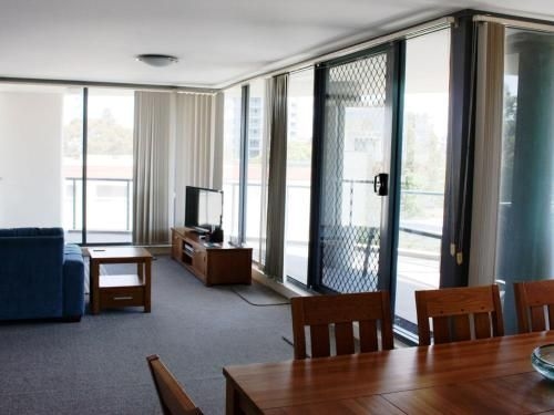 Twin Pines 401 - CBD Location3