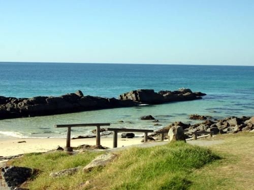 Seaspray 2 - Pebbly Beach2