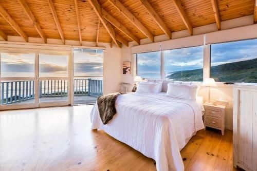 Yallingup's best located beach house4