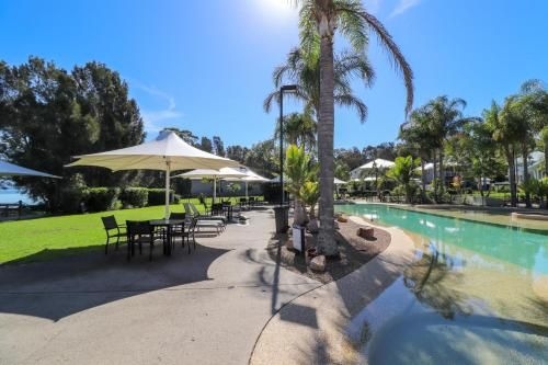 Bluewater Executive Villa in Raffertys Resort4