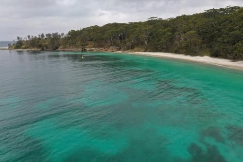 JUST-4-YOU! amazing sea views, WIFI, fullly air-conditioned, king bed3