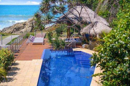 Liapari Beach House1