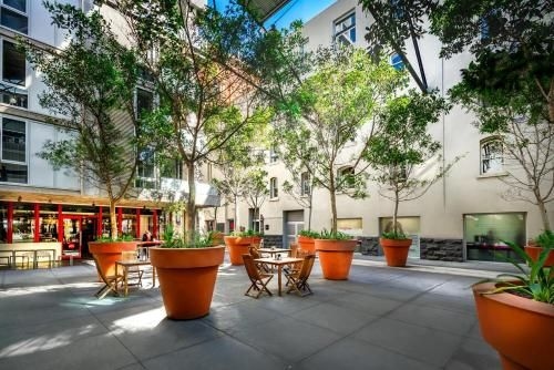 Tribeca East Melbourne3