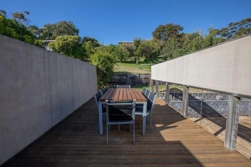 Quarterdeck Apartment2