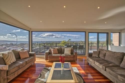 Georges Bay Luxury0