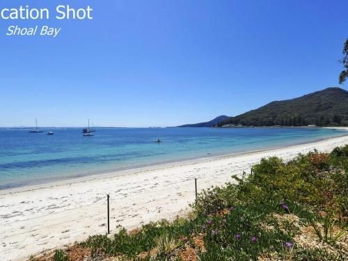 2 'Shoal Court', 7 Lillian Street - fabulous location with water views2
