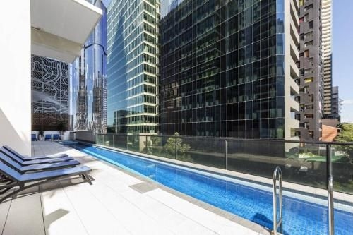 Sky River CBD apartment3