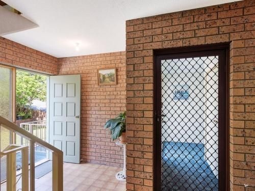 Unit 1, 2 Harrington Road2