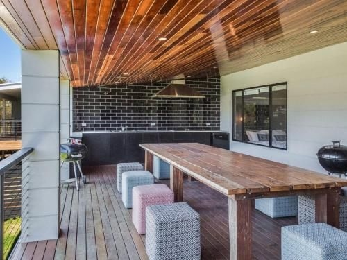 Luxury on Lewis - 6 Lewis Road4