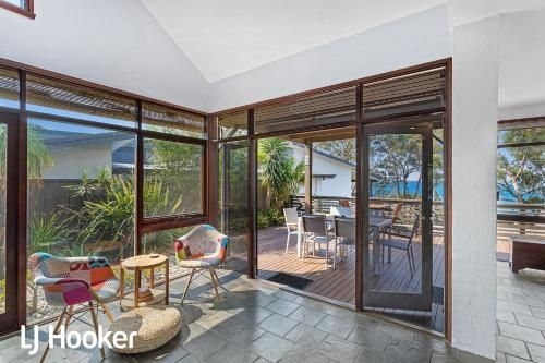 Wanda Waterview - Tranquil treetop surrounds3