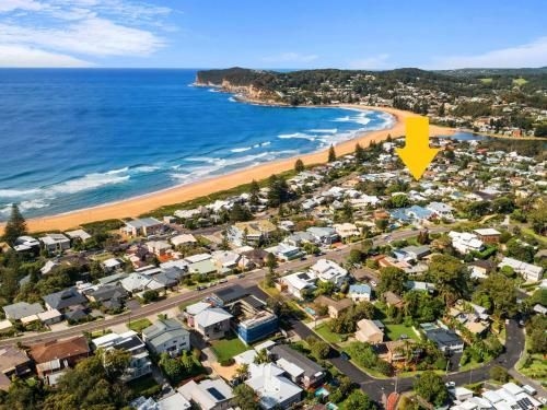 Seashells at North Avoca - 10 View Street1