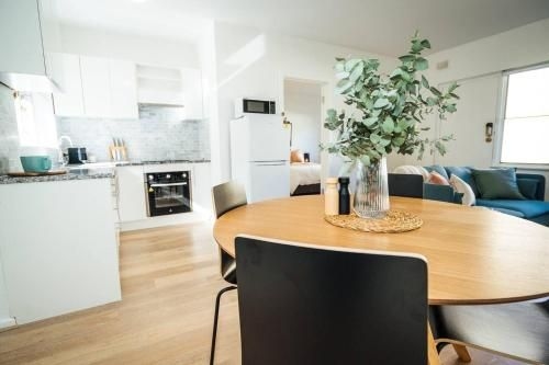 Sahara on Anzac-Close to Airport, city & beach!3