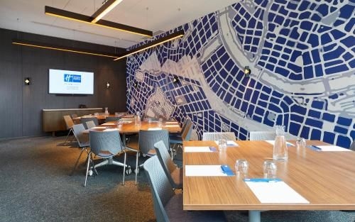 Holiday Inn Express Melbourne Southbank By IHG3