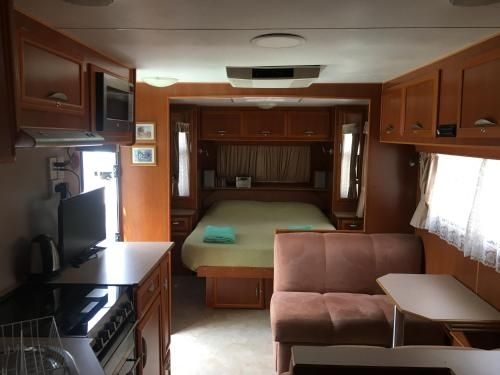 luxury caravan0