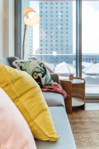 Paradiso on Bent - Netflix - Wifi - City life1