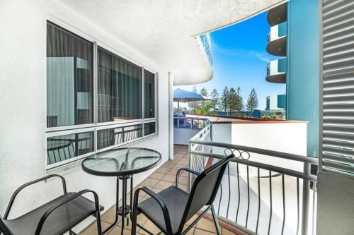 2 Bedroom Alex Unit - Ocean, Pool and Park Views4