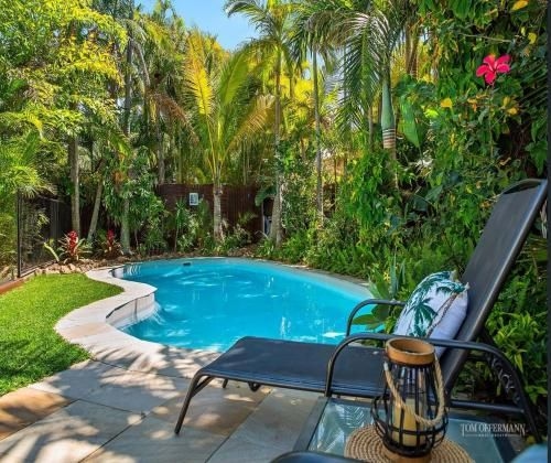 Tropical Oasis0