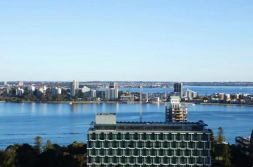 CENTRAL CBD EXEC STUNNING VIEW WIFI NETFLIX WINE4