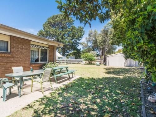 Raymond Cottage2