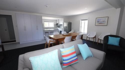 Umtali Beach House2