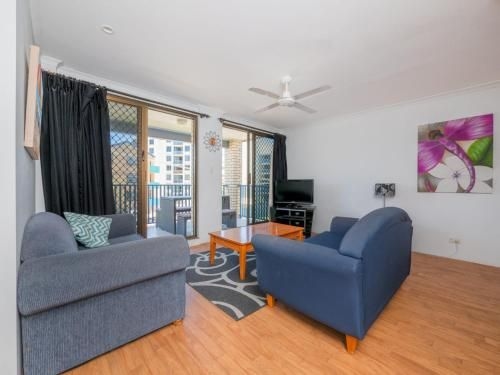 Levuka Unit 12, 14 Moreton Pde4