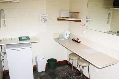 Glossop Motel4
