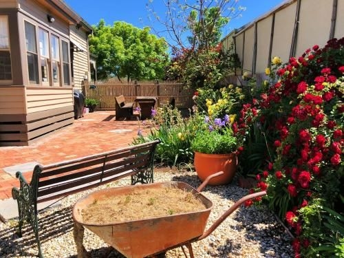 Hansen Street Retreat3