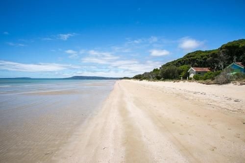 Molly's Beach House: (Molly's Beach House)3