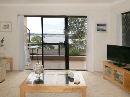 Renas Court 20