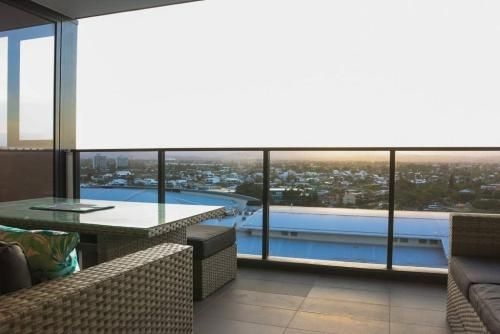 NEW Luxe 13th Floor Qube Apt Feat Stunning Sunsets1