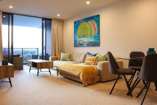 NEW Luxe 13th Floor Qube Apt Feat Stunning Sunsets3