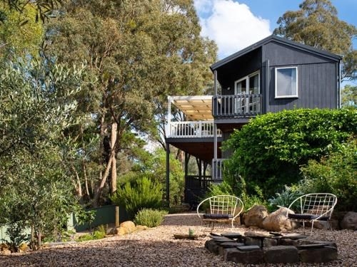 Hepburn Pool House1