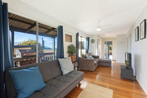 Bungo Beach house - Pet Friendly home1