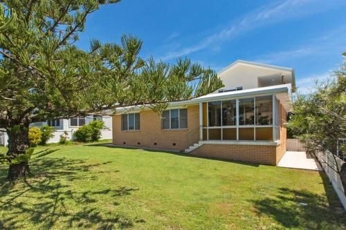 Seaview Beach House1