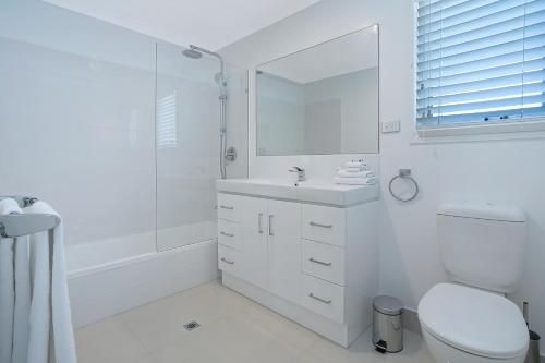 Privacy by the river, Noosaville3