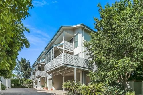 Privacy by the river, Noosaville2
