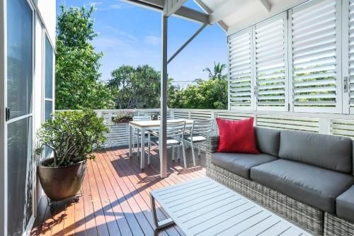 Privacy by the river, Noosaville0