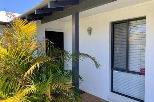 Beachside Escape4
