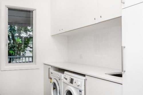 A PERFECT STAY - Cavvanbah Seaside Cottage3