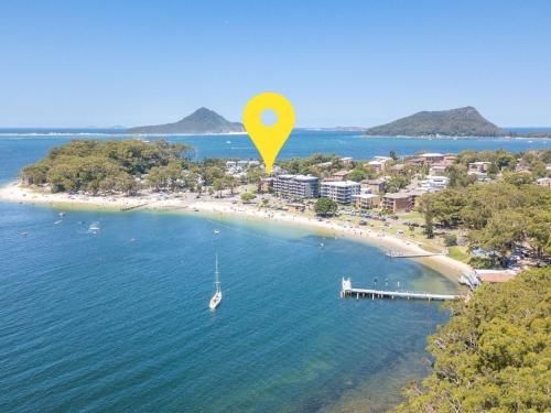 4 Villa Ellisa 10 Columbia Close-beautiful unit with beautiful water views at Little Beach4
