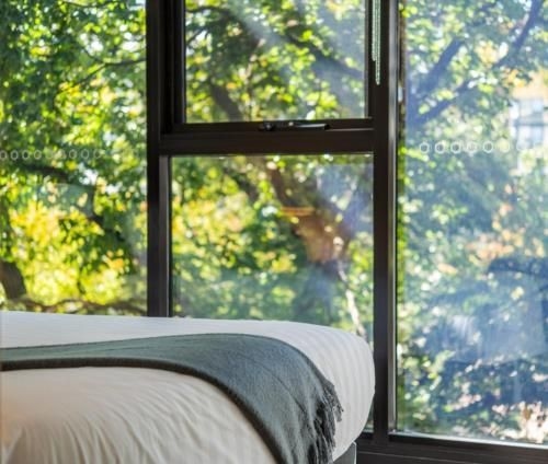Midnight Apartments Accommodate Canberra1