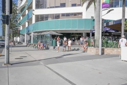 Beachside Neptune Resort Apt Upgraded!3