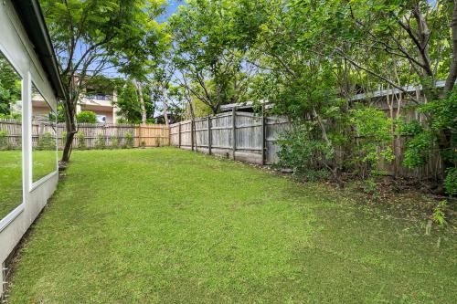 Contemporary Cottage in Perfect Lifestyle Address2