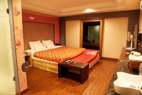 วี โฮเทล (V Hotel)4