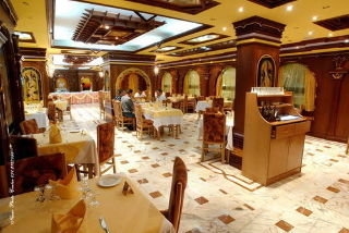 Four Seasons 23
