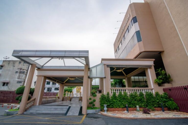 โรงแรมอเล็กซานเดอร์ (Alexander Hotel)3