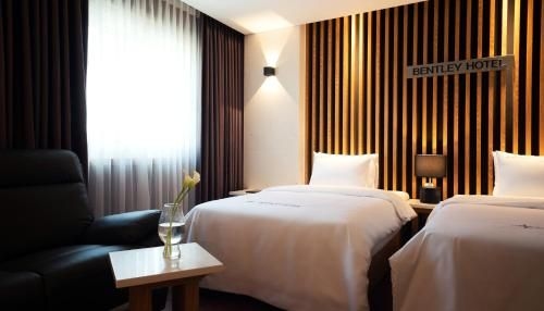 Bentley Tourist Hotel3