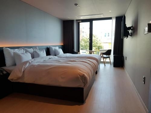 โรงแรมซันทรี (Suntree Hotel)2