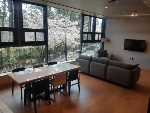 โรงแรมซันทรี (Suntree Hotel)4