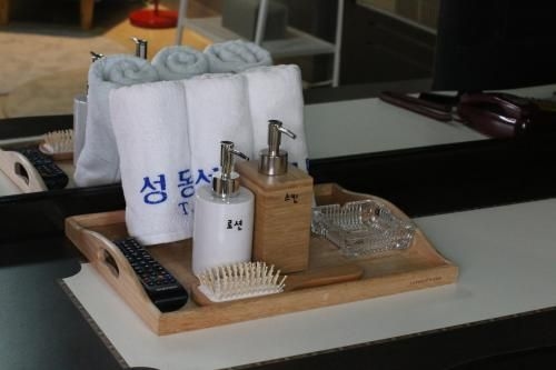 Seong Dong Jang0